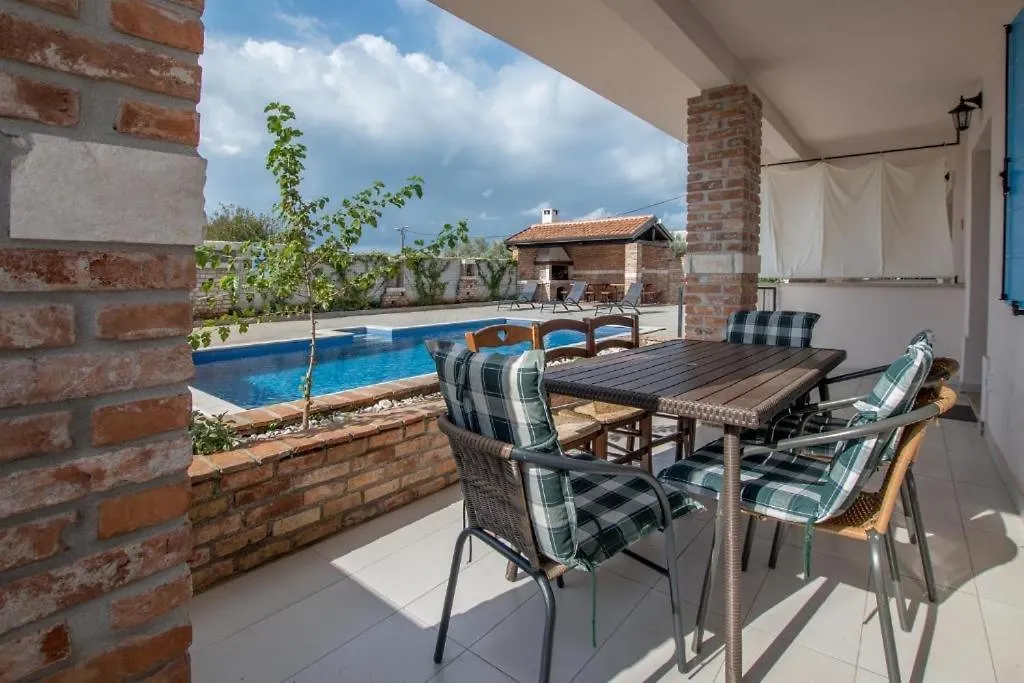 Apartman Roko Umago 0*,